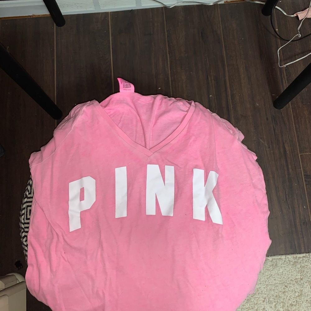 Vs v neck